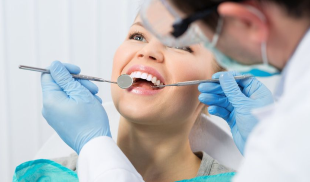 Dentistry Emergency Advice for Managing Broken or Knocked-Out Teeth
